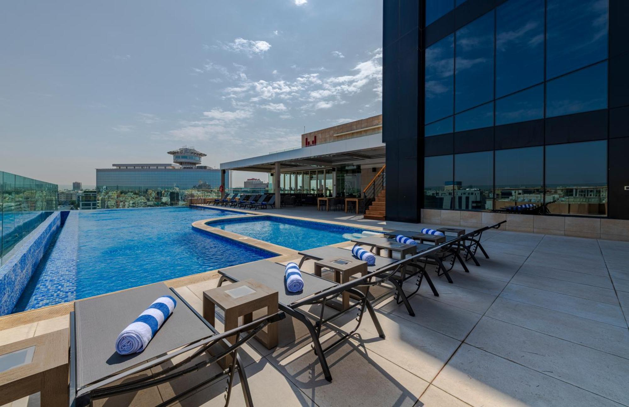 Hotel Millennium Al Masar Yidda Exterior foto
